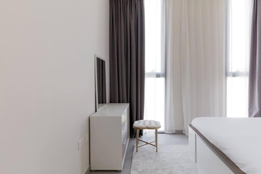 Sahab - Solo 1Br Apt In Al Jada 沙迦 外观 照片