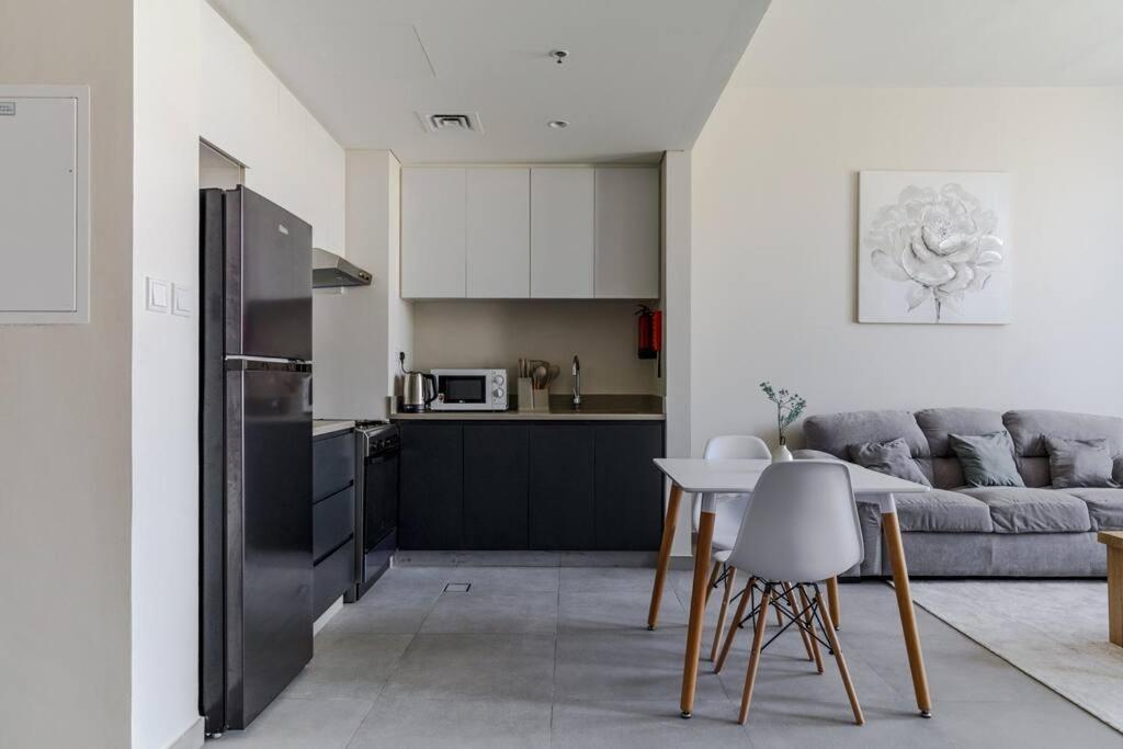 Sahab - Solo 1Br Apt In Al Jada 沙迦 外观 照片