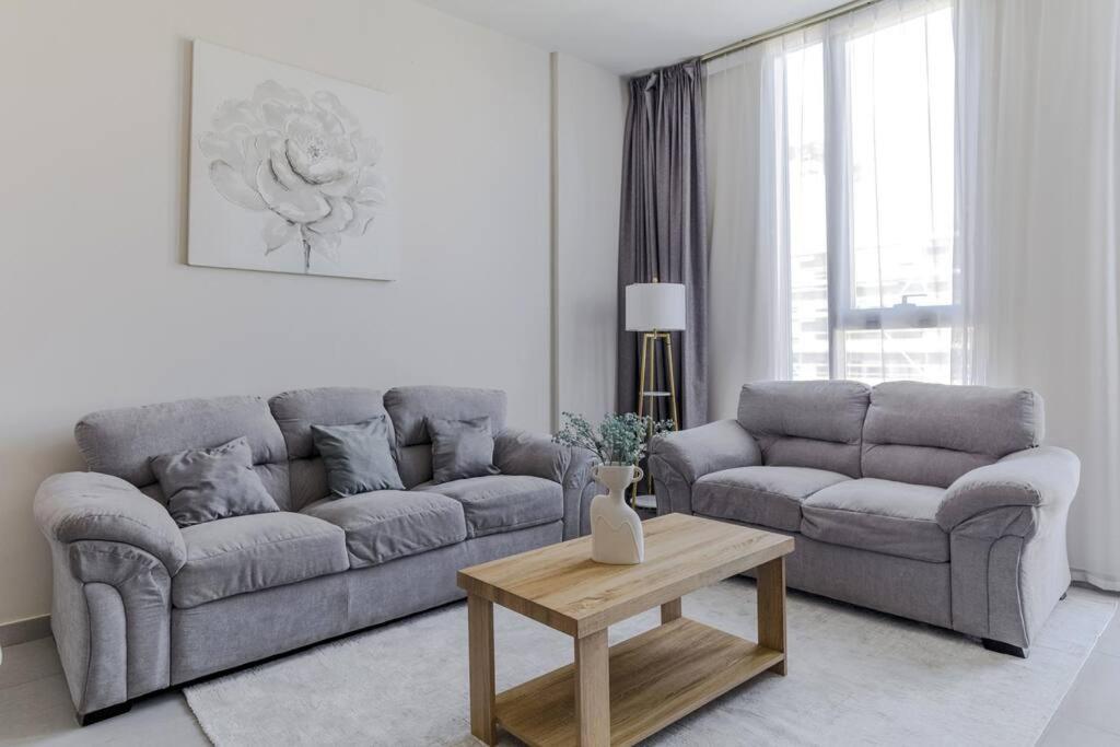 Sahab - Solo 1Br Apt In Al Jada 沙迦 外观 照片